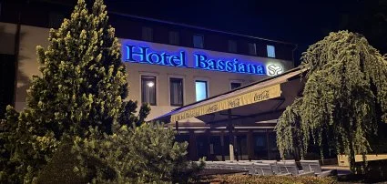 Hotel Bassiana Srvr - Karcsonyi hossz htvge